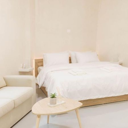 Modern Hiding Place In The Heart Of Athens Exterior photo